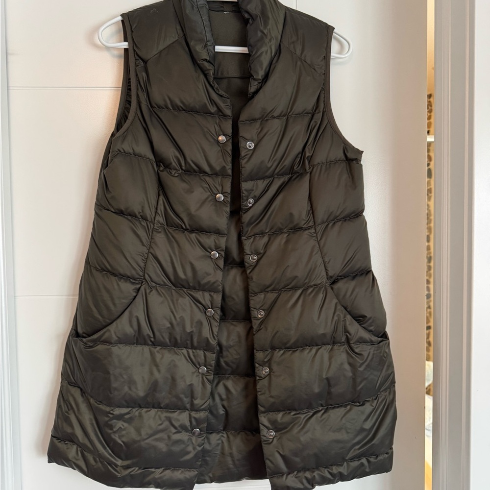 Lululemon Dark Green Puffer Vest